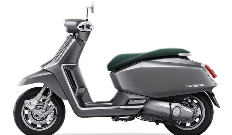 lambretta-X300-silver