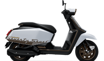 Lambretta X300 77th ขาวดำ